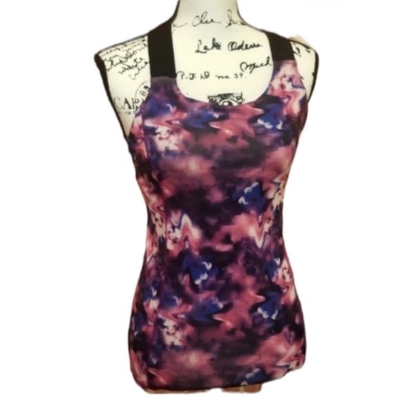 🧧Perfect Champion Razorback Top🎊(COPY) - Picture 4 of 9